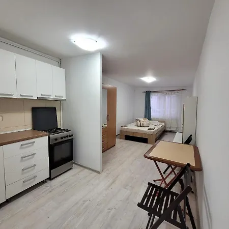 Garsoniera 3 *